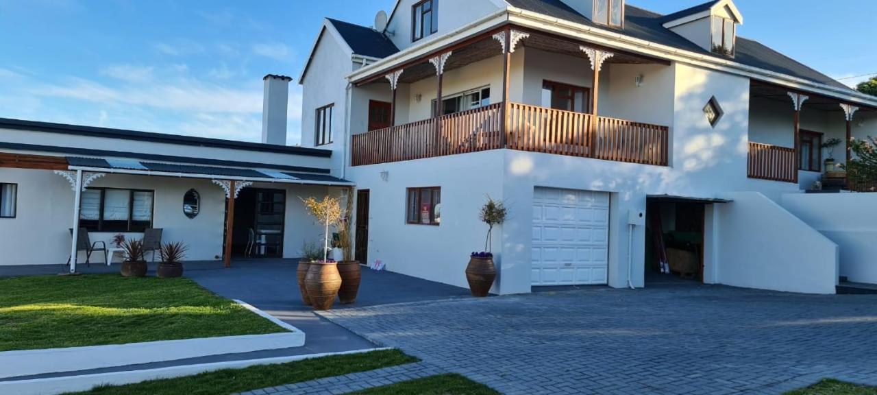Hotel 7 On South Bredasdorp Exterior foto